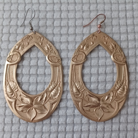 Real Copper Earrings / Gold Tone Flower design hand made - Picture 1 of 9